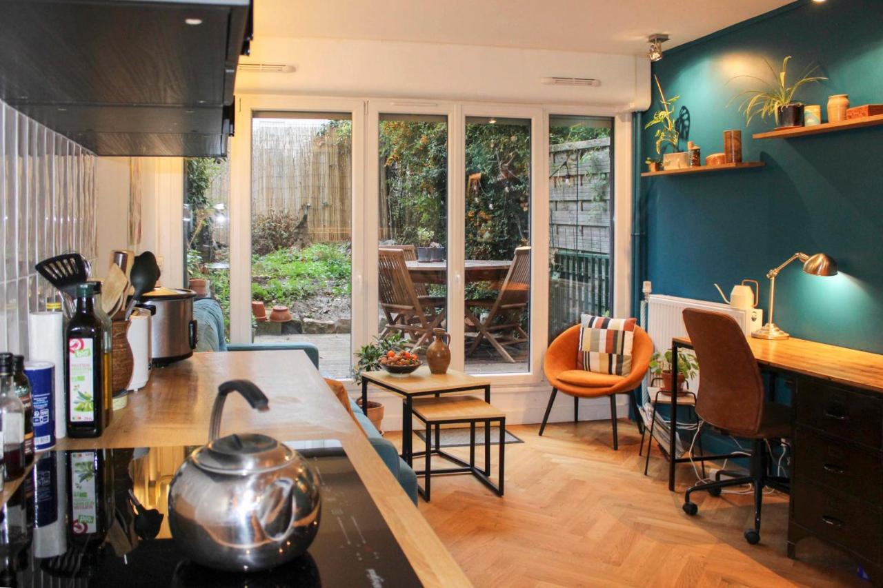 Appartement New Cocoon With Garden Near Buttes-chaumont Parijs